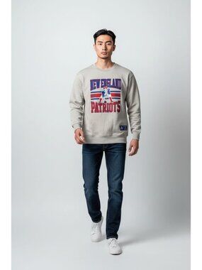 New England Patriots NFL Crewneck Pat Patriot Men’s Medium Gray Sweatshirt New